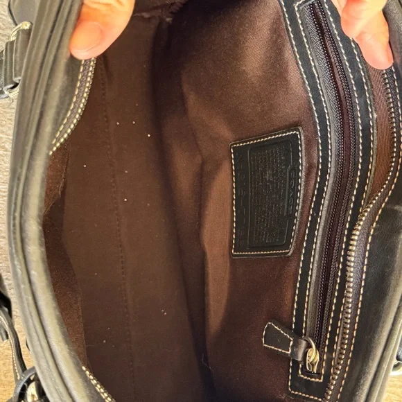 Black Leather Handbag - Picture 2 of 2